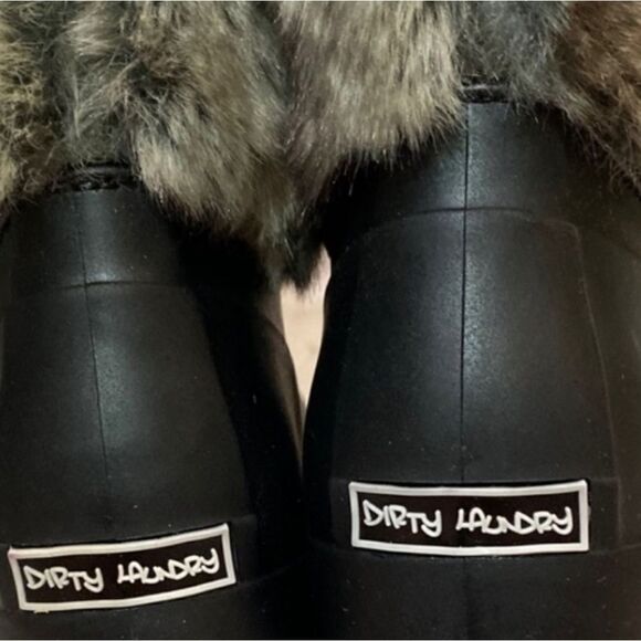 Dirty Laundry Polar Cap Faux Fur All Weather Duck Boots - Picture 2 of 6